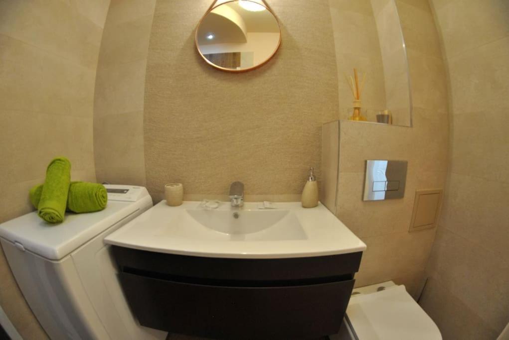 Modern & Central Apartment In North Of בוקרשט מראה חיצוני תמונה